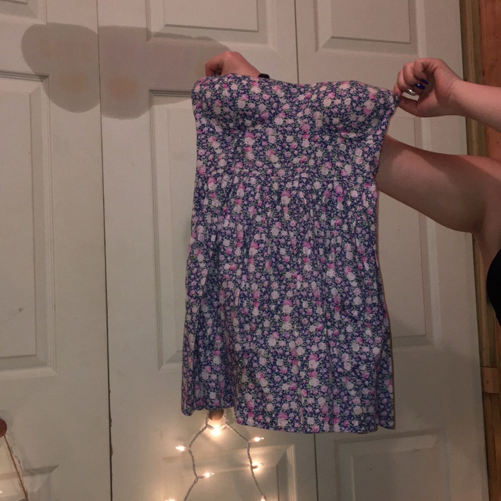 Floral strapless dress